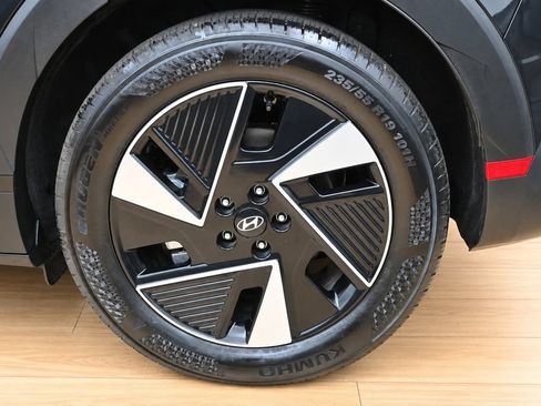 Used 2025 Hyundai Ioniq 5 SE RWD image 10