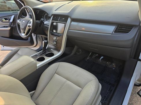 Used 2014 Ford Edge SEL w/ Equipment Group 205A image 19