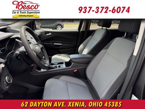 Used 2017 Ford Escape SE AWD/4WD image 10