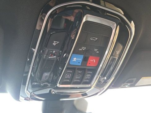 Used 2022 Jeep Grand Cherokee L Overland image 22