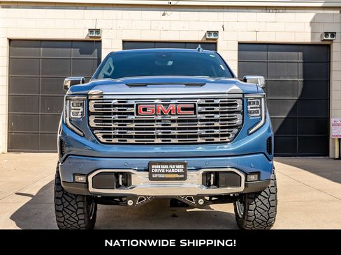 Used 2025 GMC Sierra 1500 Denali w/ Denali Reserve Package AWD/4WD image 4