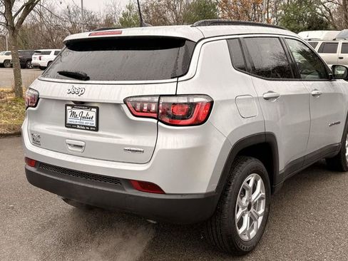 New 2026 Jeep Compass Latitude AWD/4WD image 7