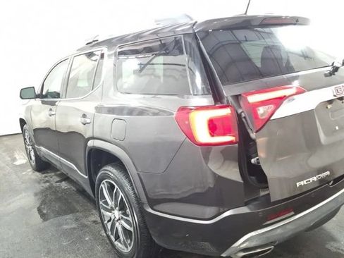 Used 2019 GMC Acadia Denali w/ Technology Package FWD image 3