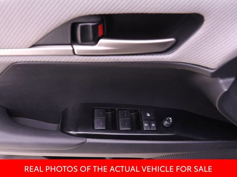 Certified 2025 Toyota Camry SE image 9