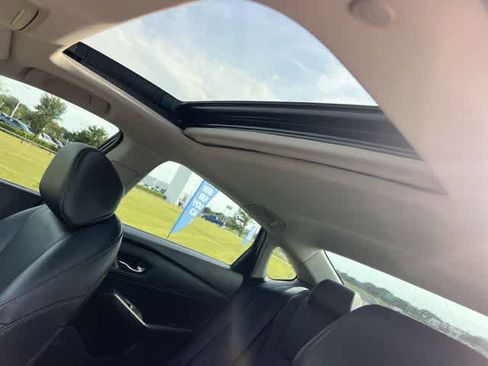 Used 2023 Honda Accord EX-L image 32