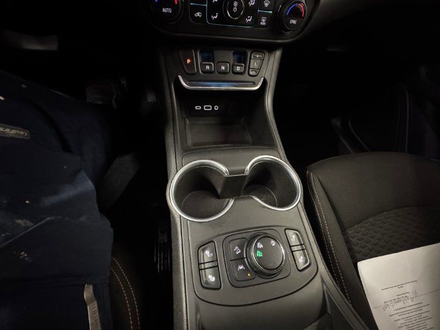 Used 2021 GMC Terrain SLE w/ Driver Convenience Package AWD/4WD image 16