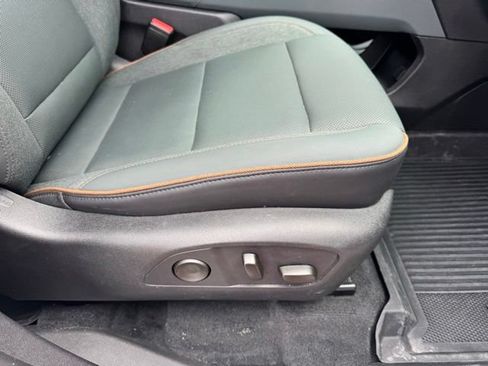 Certified 2025 GMC Acadia AT4 w/ LPO, Floor Liner Package AWD/4WD image 27