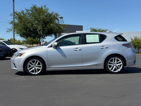 Used 2015 Lexus CT 200h w/ Seat Comfort Package FWD image 9