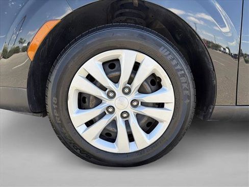 Used 2022 Kia Soul LX FWD image 25