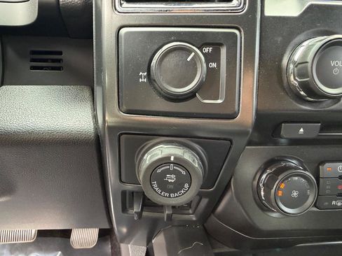 Used 2018 Ford F150 XLT w/ Equipment Group 302A Luxury RWD image 21