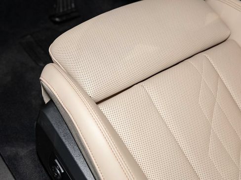 Used 2025 BMW X3 xDrive30i w/ Convenience Package AWD/4WD image 24