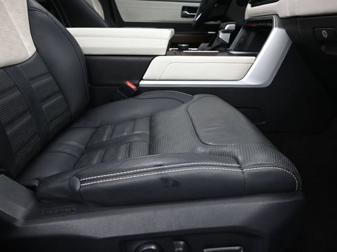Used 2022 Toyota Tundra Capstone AWD/4WD image 26