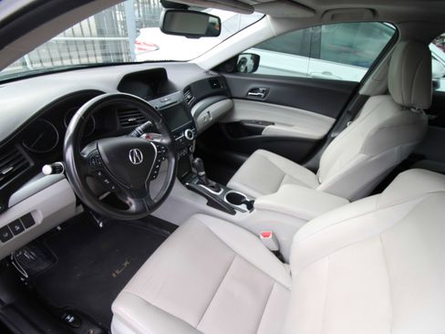 Used 2017 Acura ILX image 17