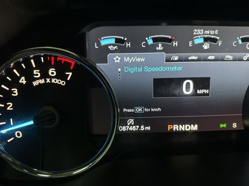 Used 2018 Ford F150 Lariat w/ Max Trailer Tow Package image 15