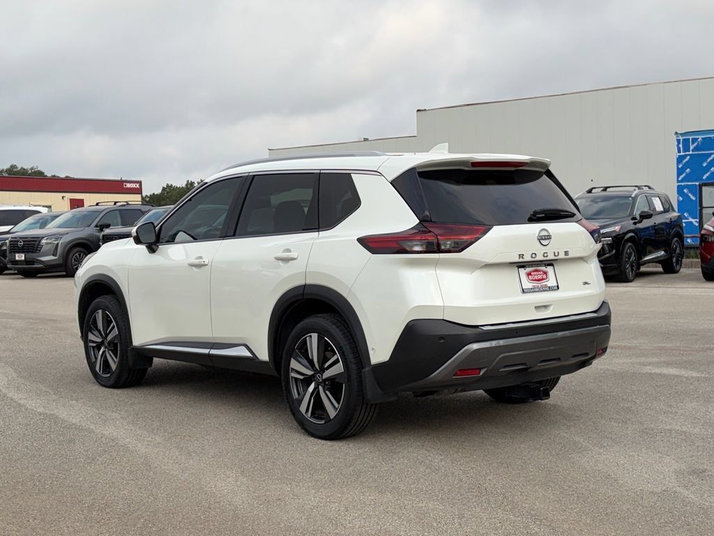 Certified 2023 Nissan Rogue SL w/ SL Premium Package FWD image 6