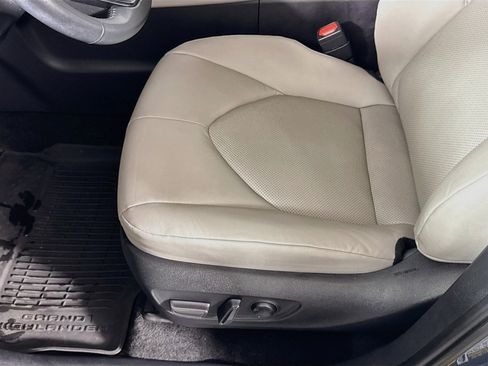Certified 2025 Toyota Grand Highlander FWD image 20