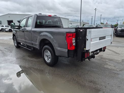 Used 2021 Ford F250 XL w/ Power Equipment Group RWD image 8
