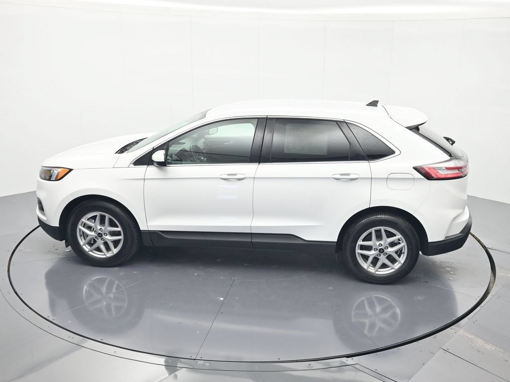 Used 2024 Ford Edge SEL AWD/4WD image 35