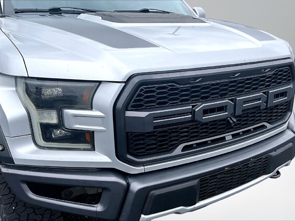 Used 2017 Ford F150 Raptor w/ Equipment Group 802A Luxury AWD/4WD image 29