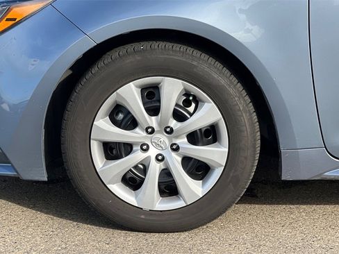 Certified 2025 Toyota Corolla LE image 25