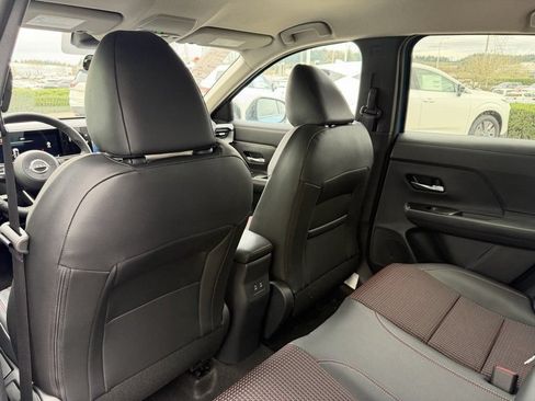 New 2026 Nissan Kicks SR w/ Cold Weather Package AWD/4WD image 29