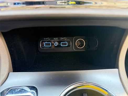 Certified 2019 Jeep Grand Cherokee Limited w/ Luxury Group II image 27