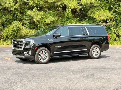 Used 2022 GMC Yukon XL SLT AWD/4WD image 2