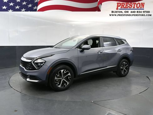 Used 2023 Kia Sportage EX AWD/4WD image 1