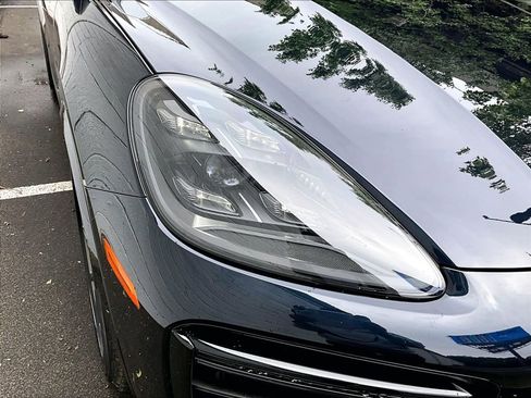 Certified 2023 Porsche Cayenne Turbo AWD/4WD image 30