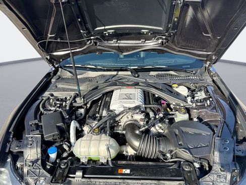 Used 2022 Ford Mustang Shelby GT500 w/ Technology Package RWD image 28