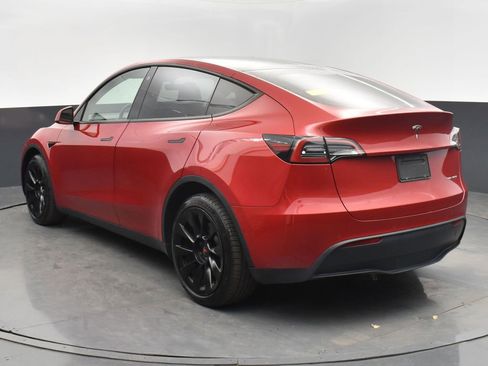 Used 2021 Tesla Model Y Long Range image 6