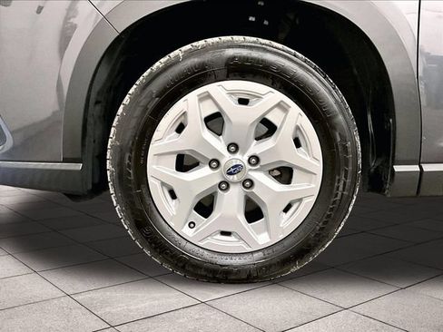 Used 2022 Subaru Forester AWD/4WD image 8