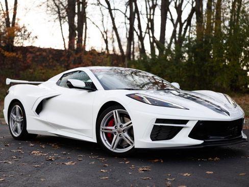 Used 2024 Chevrolet Corvette Stingray Premium Conv w/ Z51 Performance Package image 19