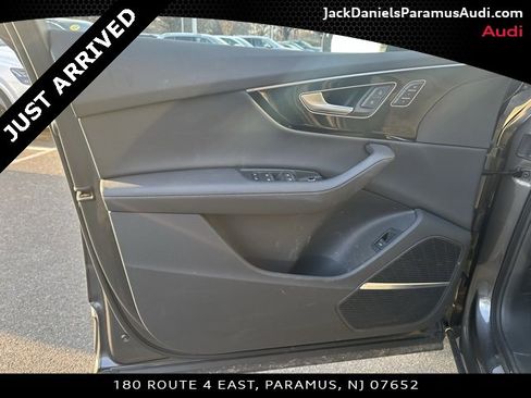 Used 2023 Audi Q7 2.0T Premium Plus w/ Premium Plus Package image 11