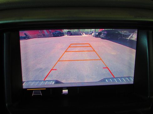 Used 2019 Chevrolet Colorado LT image 18