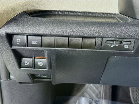 Certified 2021 Toyota Sienna XLE FWD image 20