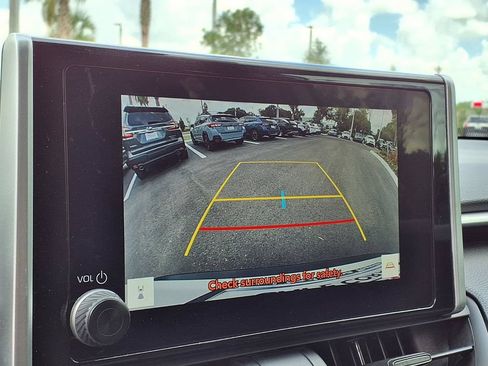 Used 2024 Toyota RAV4 LE AWD/4WD image 21