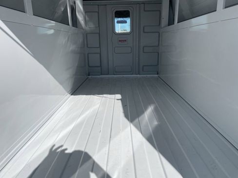 New 2025 Chevrolet Express 3500 w/ Power Convenience Package image 18