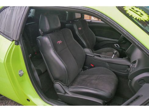 Used 2015 Dodge Challenger R/T Scat Pack w/ Leather Interior Group image 15