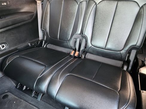 Used 2023 Jeep Grand Cherokee L Limited image 30