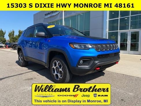 Certified 2022 Jeep Compass Trailhawk w/ Trailhawk Convenience Group image 3