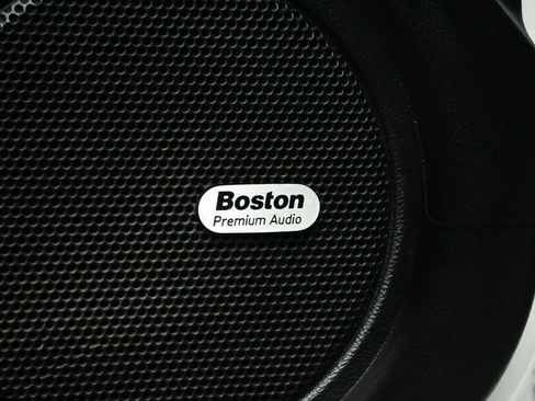 Used 2014 Chevrolet Camaro SS w/ SS Performance Package image 9