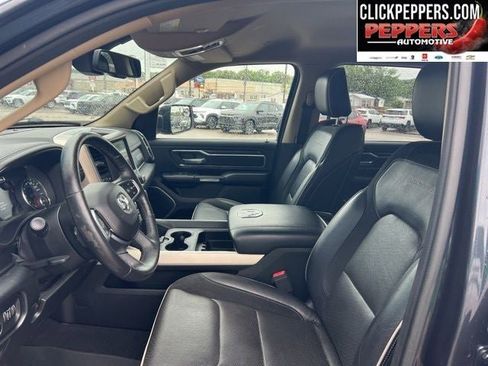 Used 2019 RAM 1500 Laramie AWD/4WD image 12