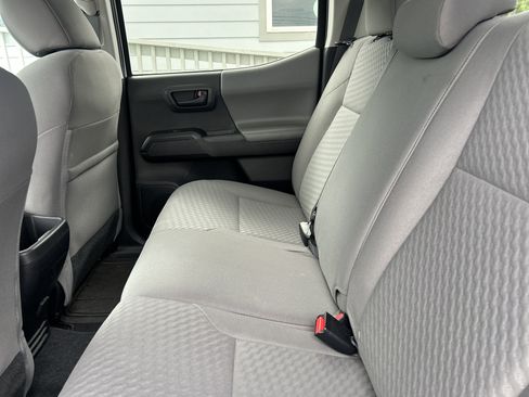 Used 2022 Toyota Tacoma SR w/ SR Convenience Package RWD image 27