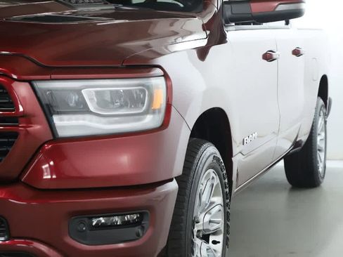 Used 2023 RAM 1500 Laramie AWD/4WD image 4