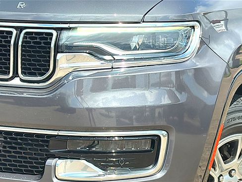 Used 2022 Jeep Wagoneer Series I RWD image 4