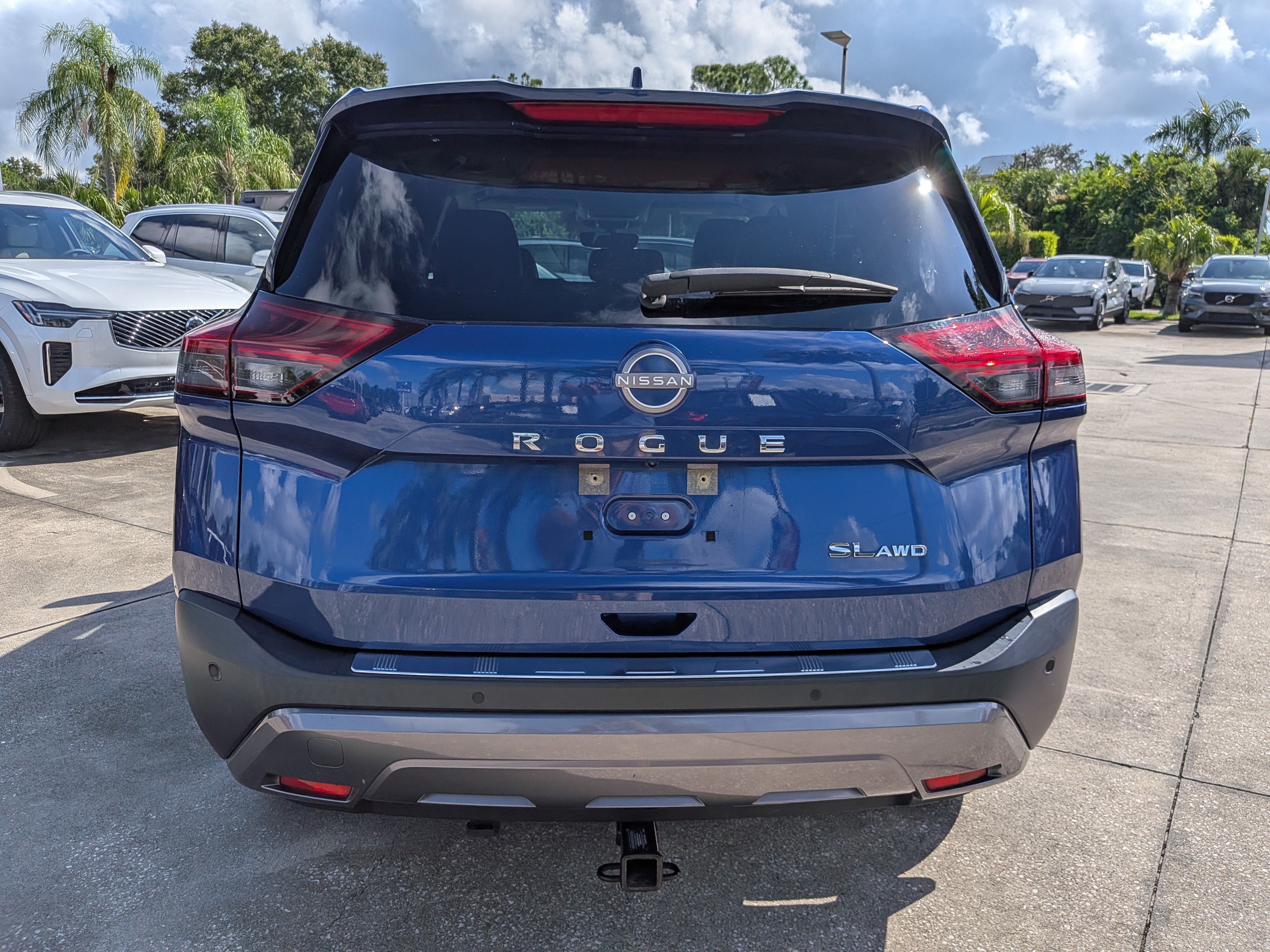 Used 2023 Nissan Rogue SL w/ SL Premium Package AWD/4WD image 5