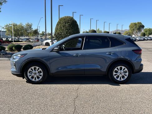 Used 2025 Ford Escape Active w/ Tech Pack #1 image 3