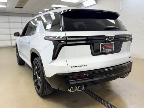 New 2026 Chevrolet Traverse RS image 7