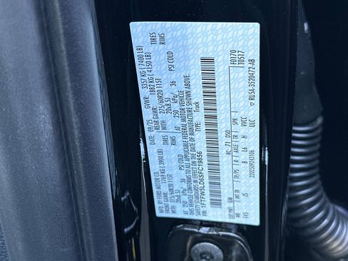 New 2025 Ford F150 Lariat w/ Equipment Group 502A High image 29